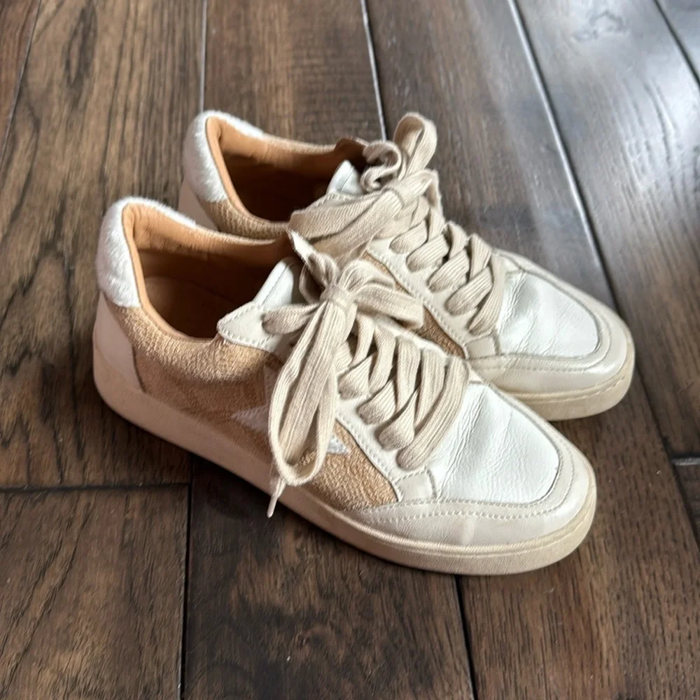 Oasis Society‎ star Sneakers Size 8